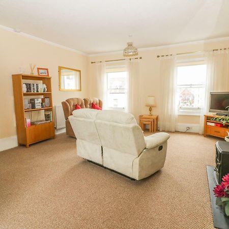 Saltwood Apartamento Eastbourne Exterior foto