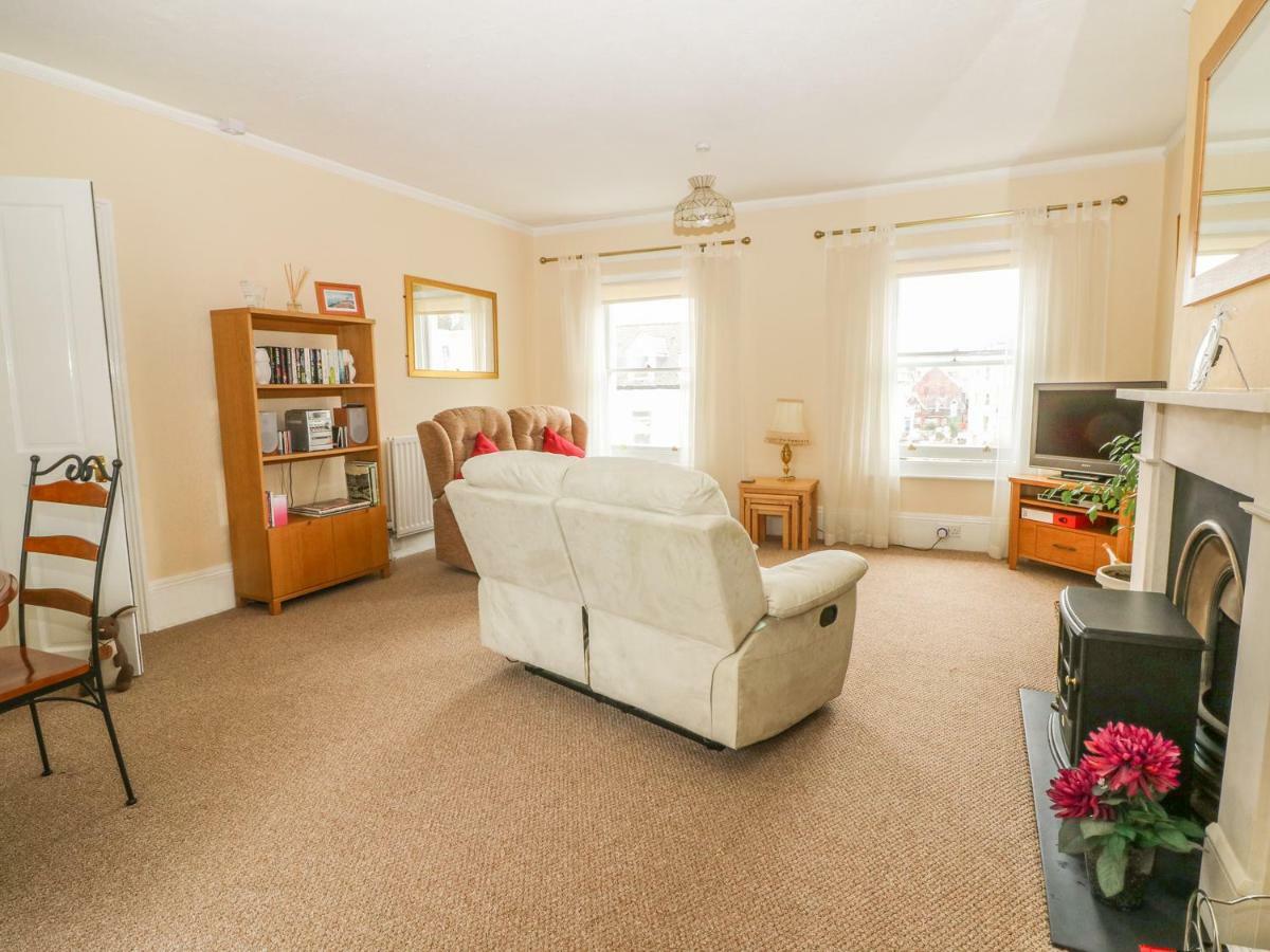 Saltwood Apartamento Eastbourne Exterior foto