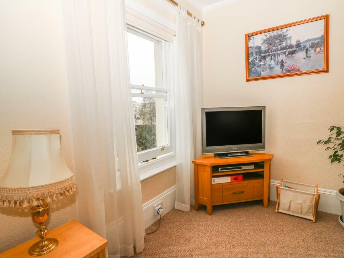 Saltwood Apartamento Eastbourne Exterior foto